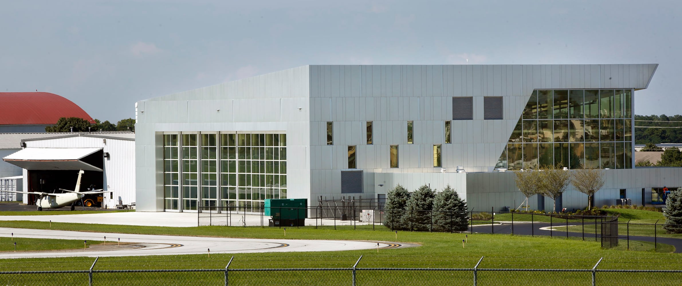 New eye-popping hangar at Dayton-Wright Brothers Airport