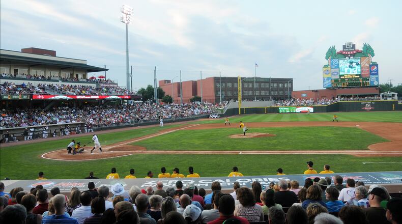 The loyal fans for of the Dayton Dragons made tonights game  the 814th consecutive sell out crowd. This ties the record held by the Portland Trailblazers in Professional Sports