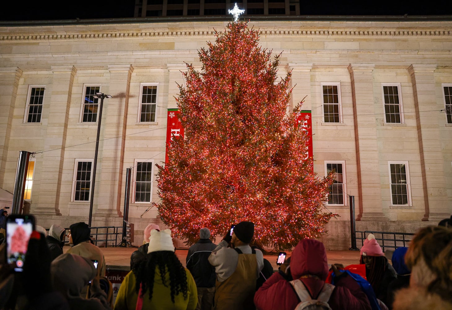 DDN 112825 Dayton Holiday Festival