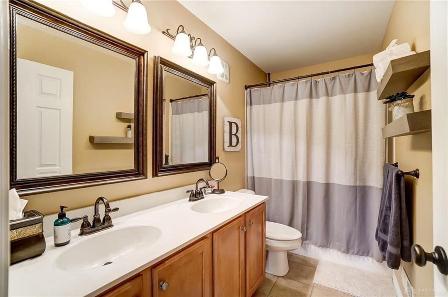 PHOTOS: Centerville luxury home listed on market