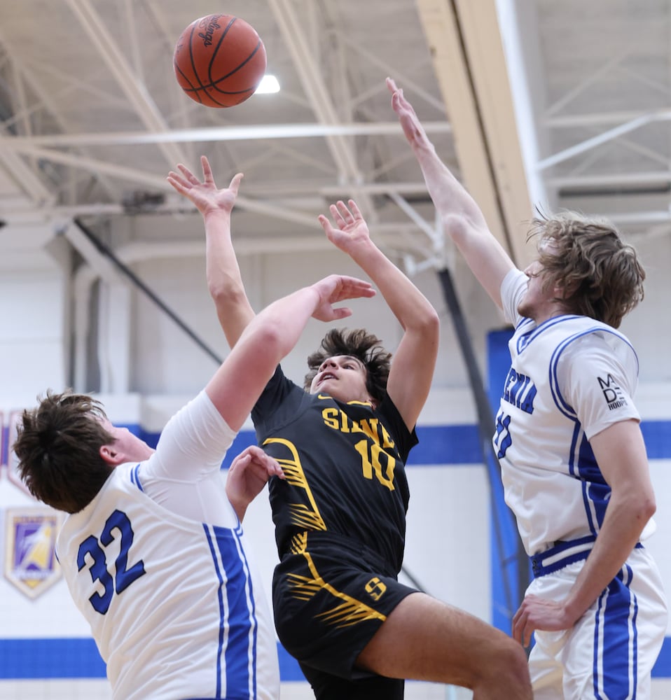 DDN 120425 Sidney Xenia