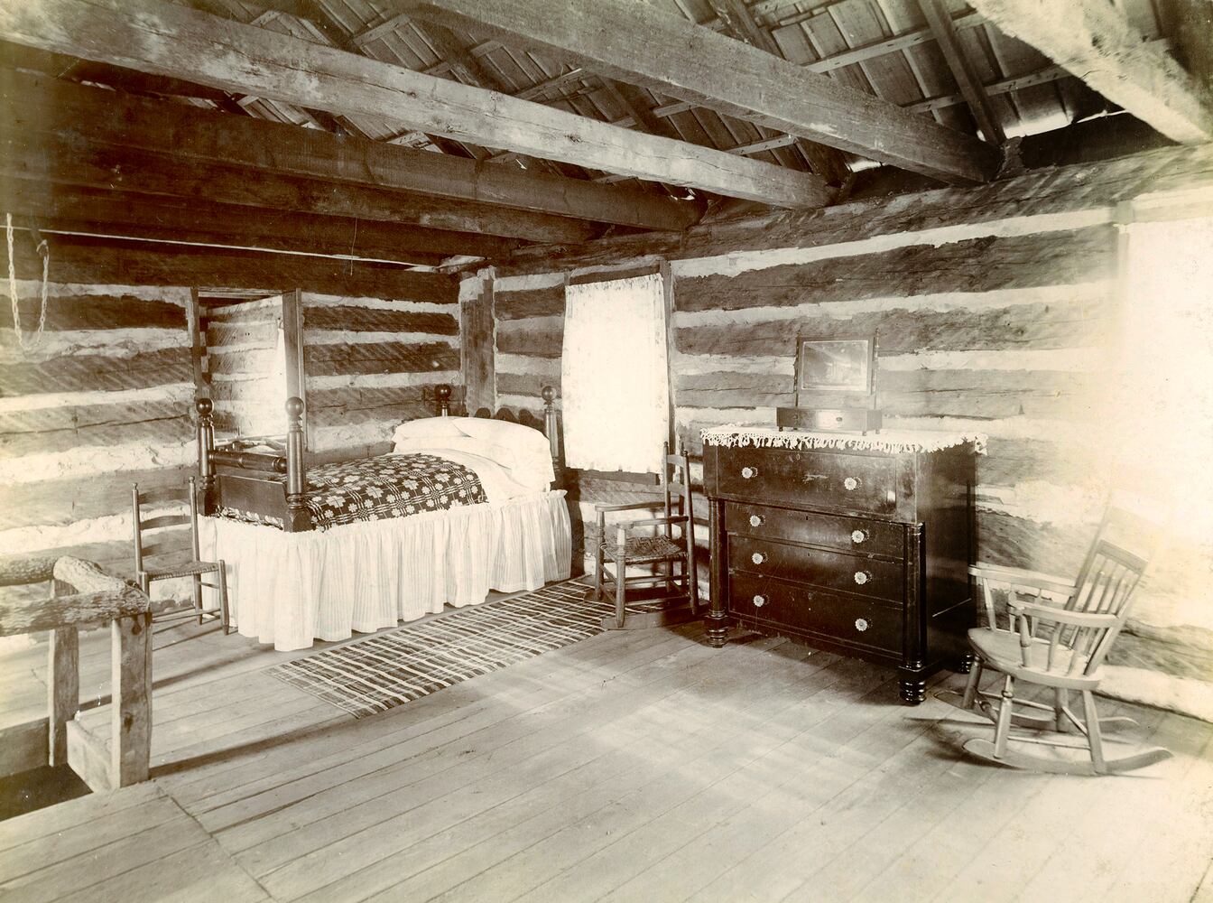 Newcom Tavern: Dayton's oldest standing building