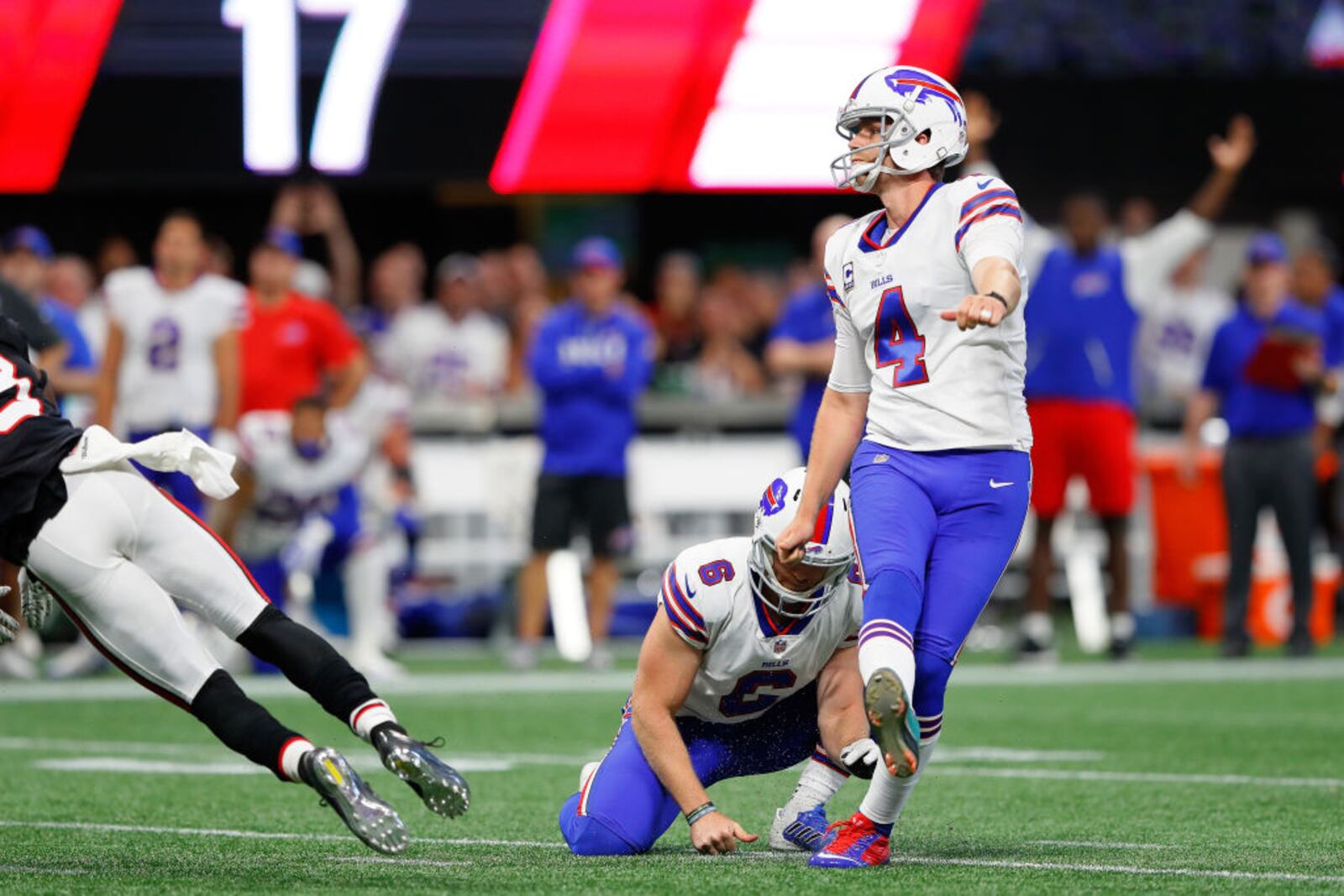 ATLANTA, GA - OCTOBER 01: Stephen Hauschka #4 of the Buffalo Bills kicks a field goal during the second half against the Atlanta Falcons at Mercedes-Benz Stadium on October 1, 2017 in Atlanta, Georgia. (Photo by Kevin C.  Cox/Getty Images)