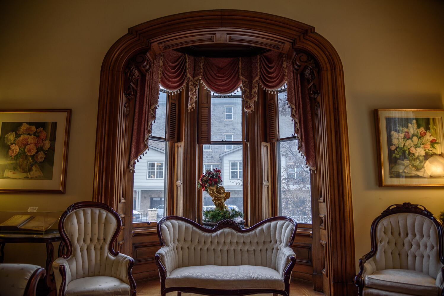 PHOTOS: Check out the gorgeous Dayton Woman’s Club, decorated for the holidays