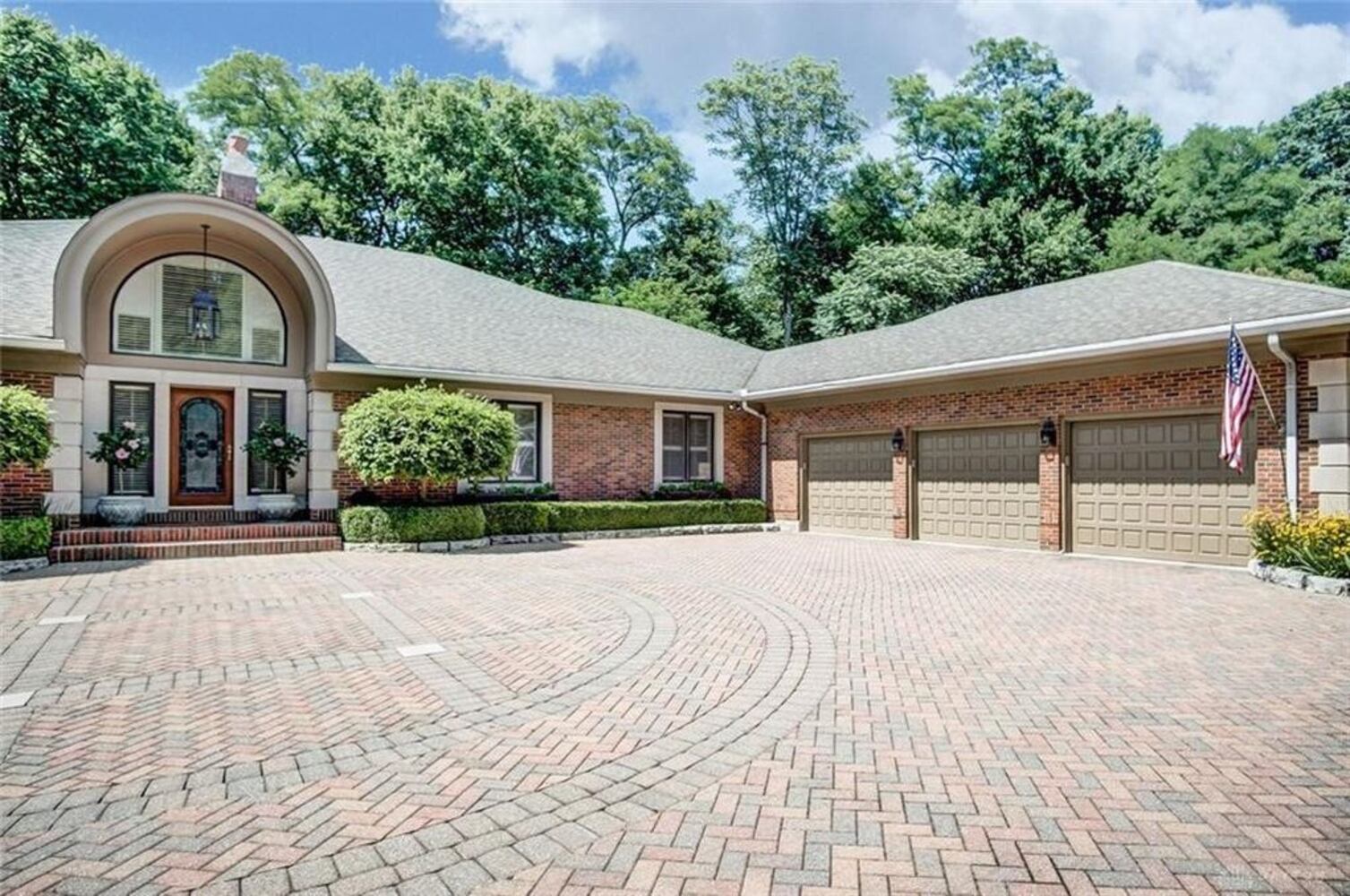 PHOTOS: Luxury Kettering home listed has pool, amazing closets