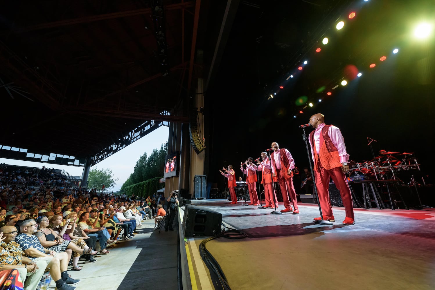 PHOTOS: The Temptations & The Four Tops perform at Rose Music Center