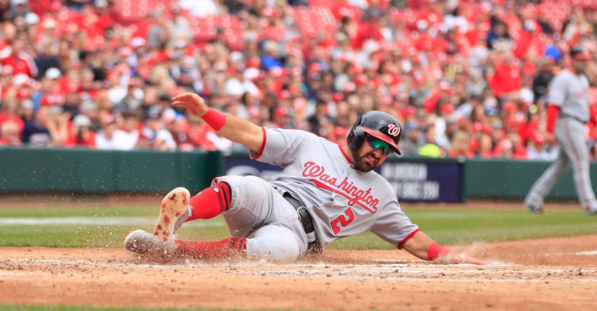 Eaton leads Nationals past Reds with career day