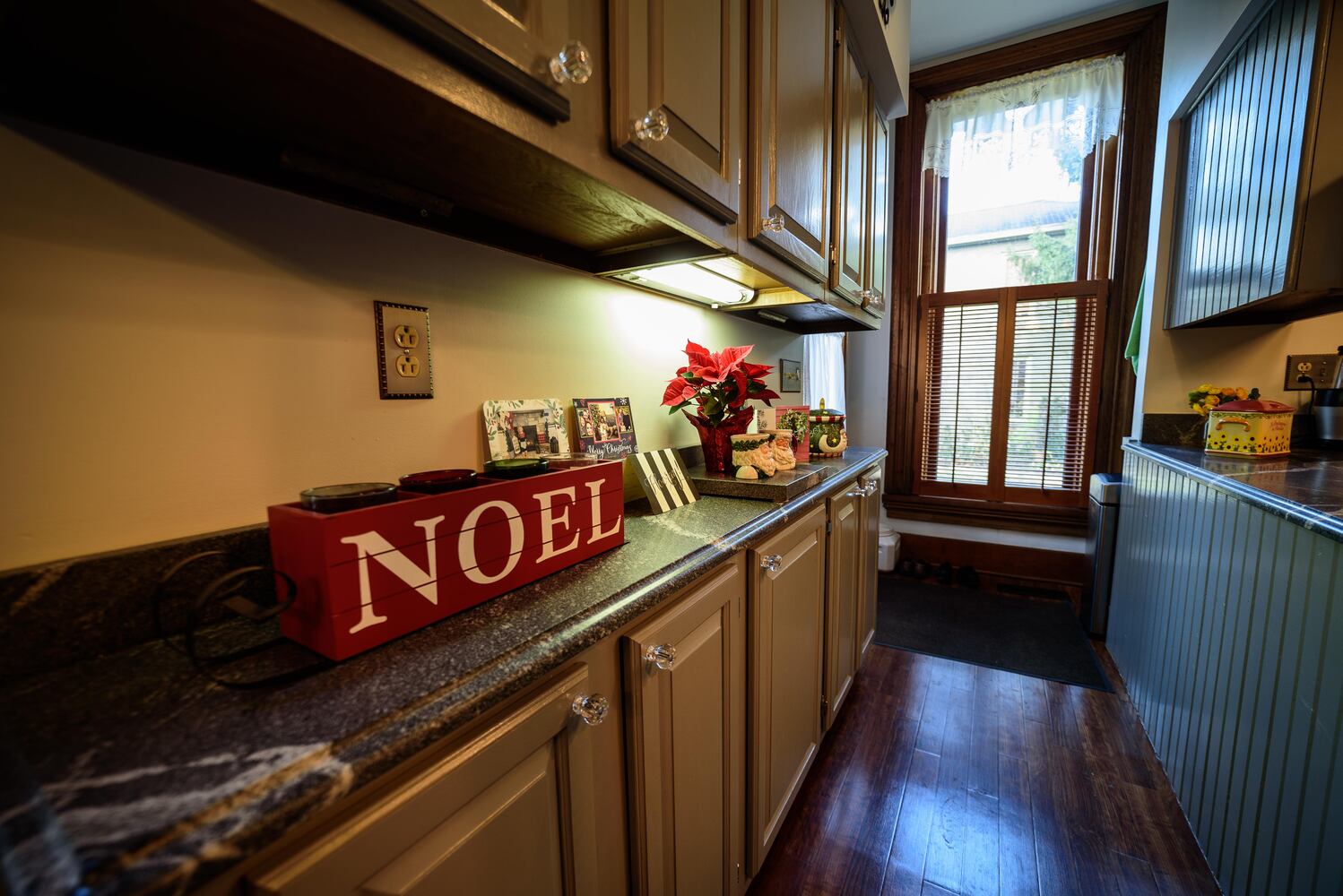 PHOTOS: The Oregon Historic District’s Virtual Grand Holiday Tour of Homes