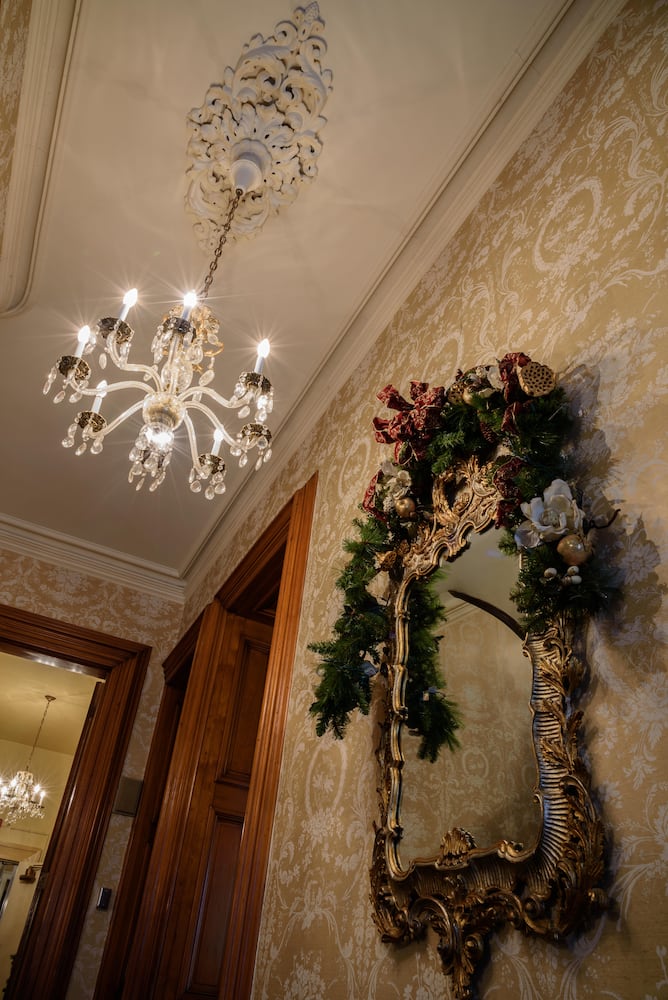 PHOTOS: Check out the gorgeous Dayton Woman’s Club, decorated for the holidays