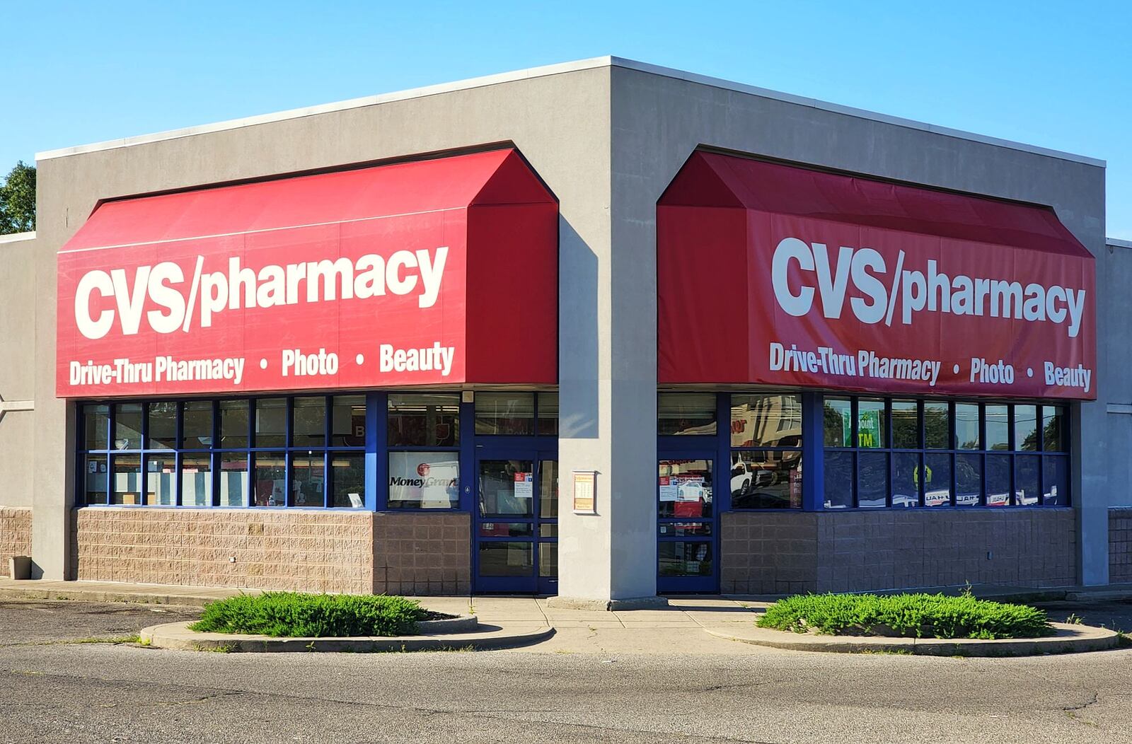 The CVS pharmacy located at 1115 High Street in Hamilton will close Thursday, Aug. 18, 2022, as part of a national store reorganization announced last year. NICK GRAHAM/STAFF