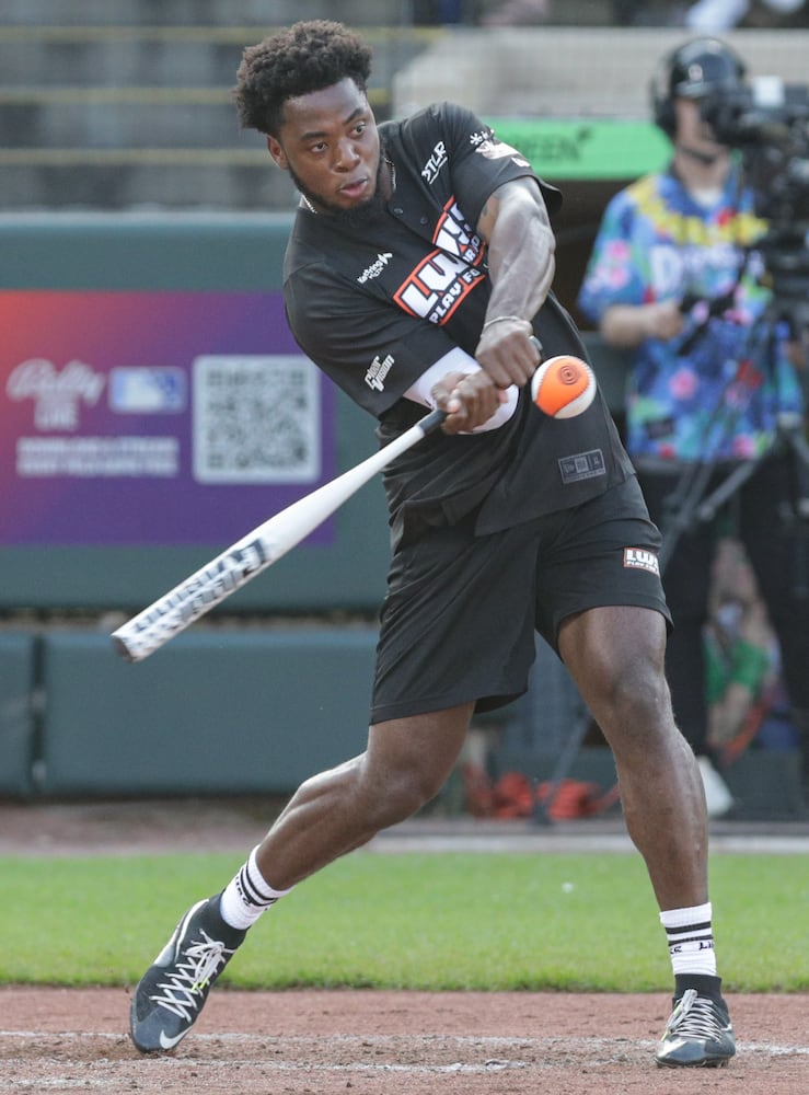 Logan Wilson Celebrity Softball Game 061125 DDN