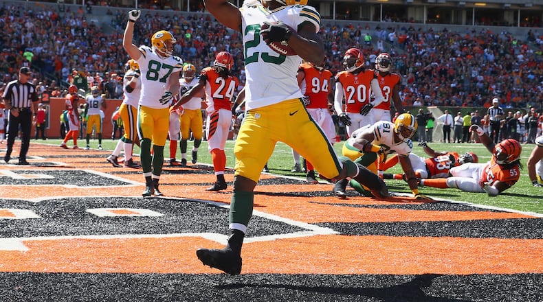 CINCINNATI, OH - SEPTEMBER 22: Johnathan Franklin #23 of the Green Bay Packers scores a touchdown during the NFL game against Cincinnati Bengals at Paul Brown Stadium on September 22, 2013 in Cincinnati, Ohio. (Photo by Andy Lyons/Getty Images)