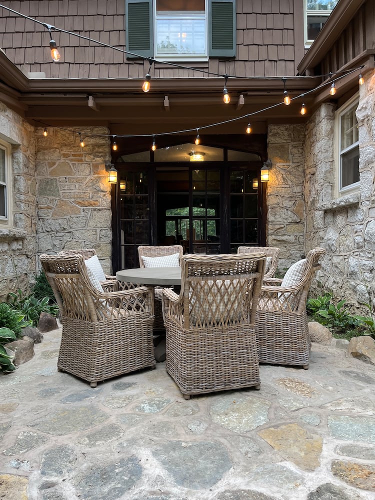 Sarena Kelley Oakwood Avenue