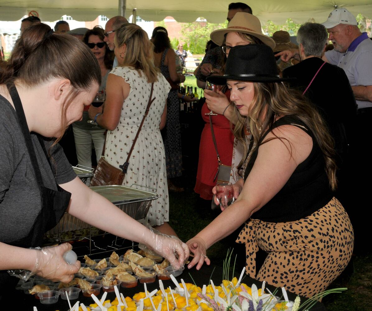Did we spot you at Fleurs de Fete at Carillon Historical Park?
