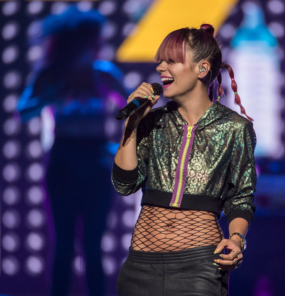 Miley Cyrus brings Bangerz Tour to Louisville's KFC Yum! Center