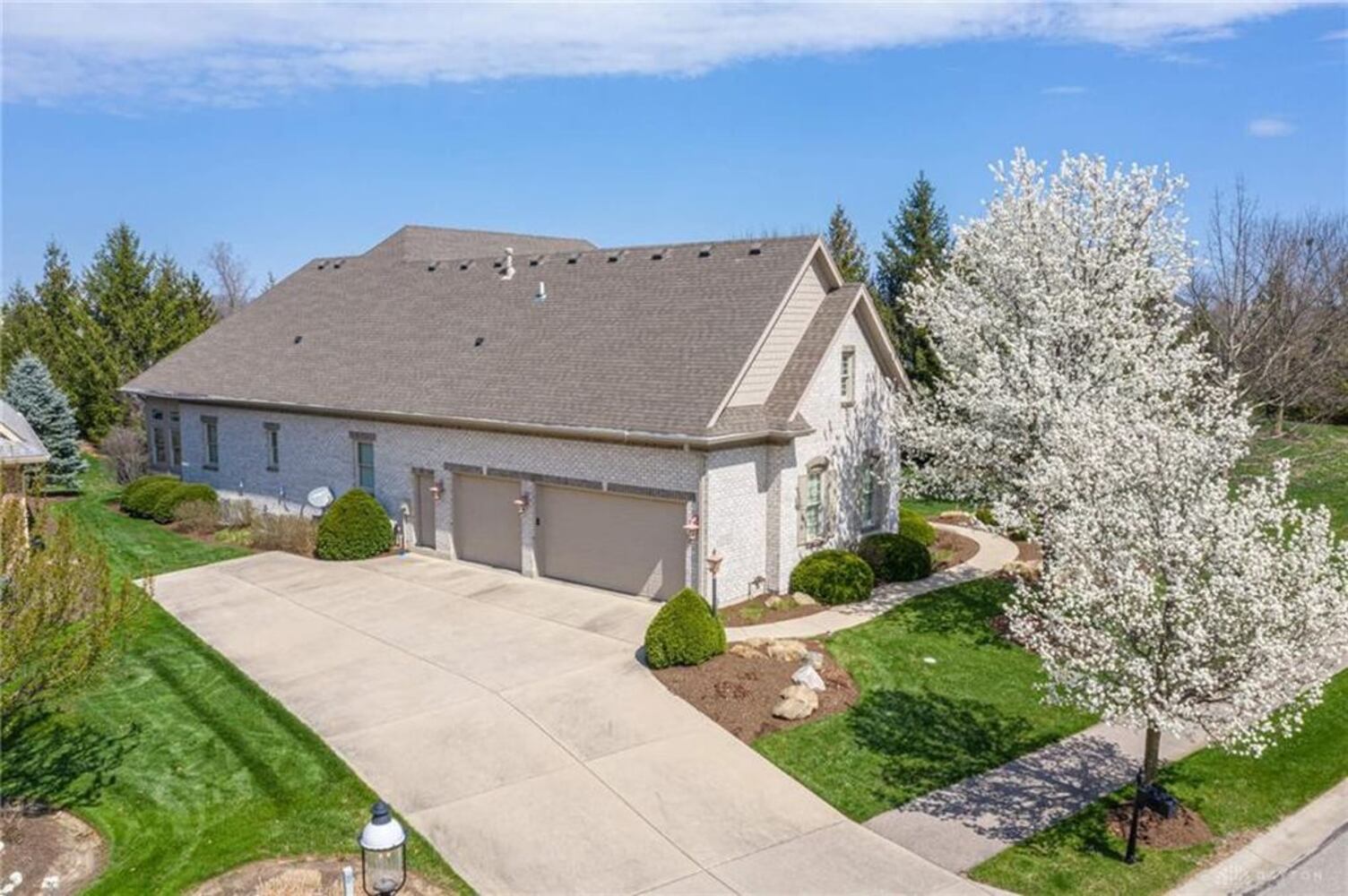 PHOTOS: Features HomesPlus home on Yankee Trace golf course