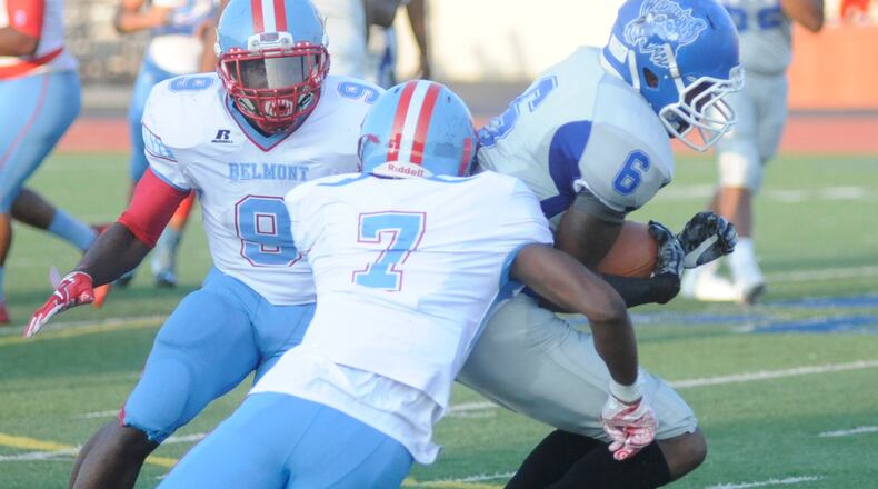 Dunbar receiver Joseph Scates vs. Belmont. MARC PENDLETON / STAFF