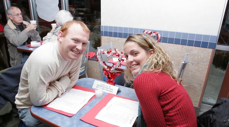 Does a couple that eats sliders together stay together? (Photo: White Castle)