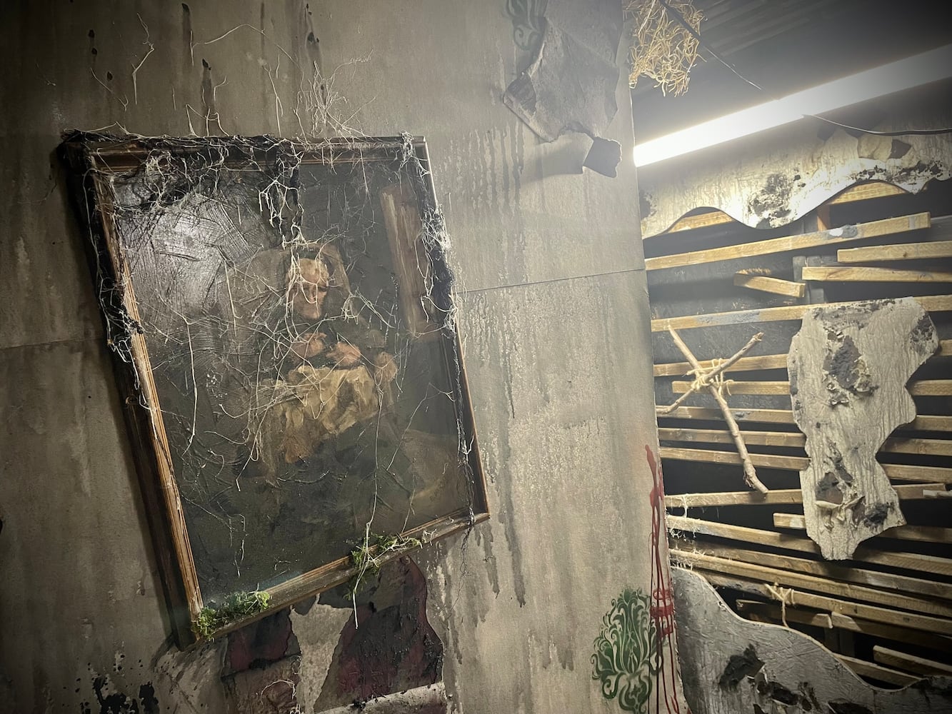 Occultist Home Haunt Moraine