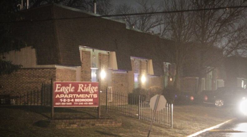 Police investigate a deadly shooting at the Eagle Ridge Apartments March 2, 2020. JIM NOELKER/STAFF