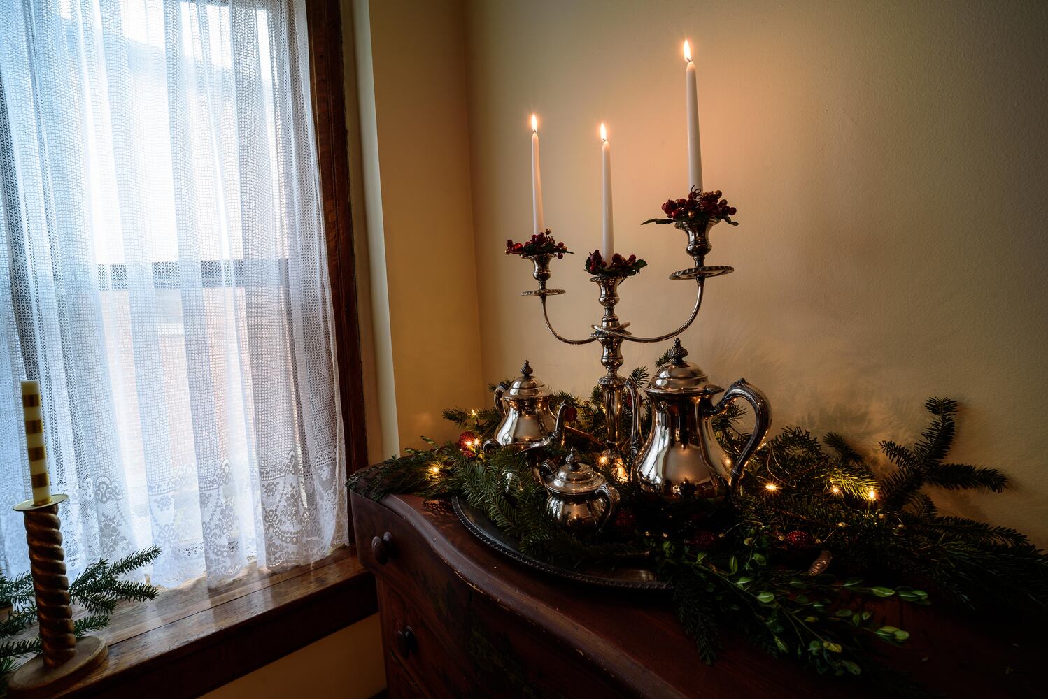 PHOTOS: The Oregon Historic District’s Virtual Grand Holiday Tour of Homes