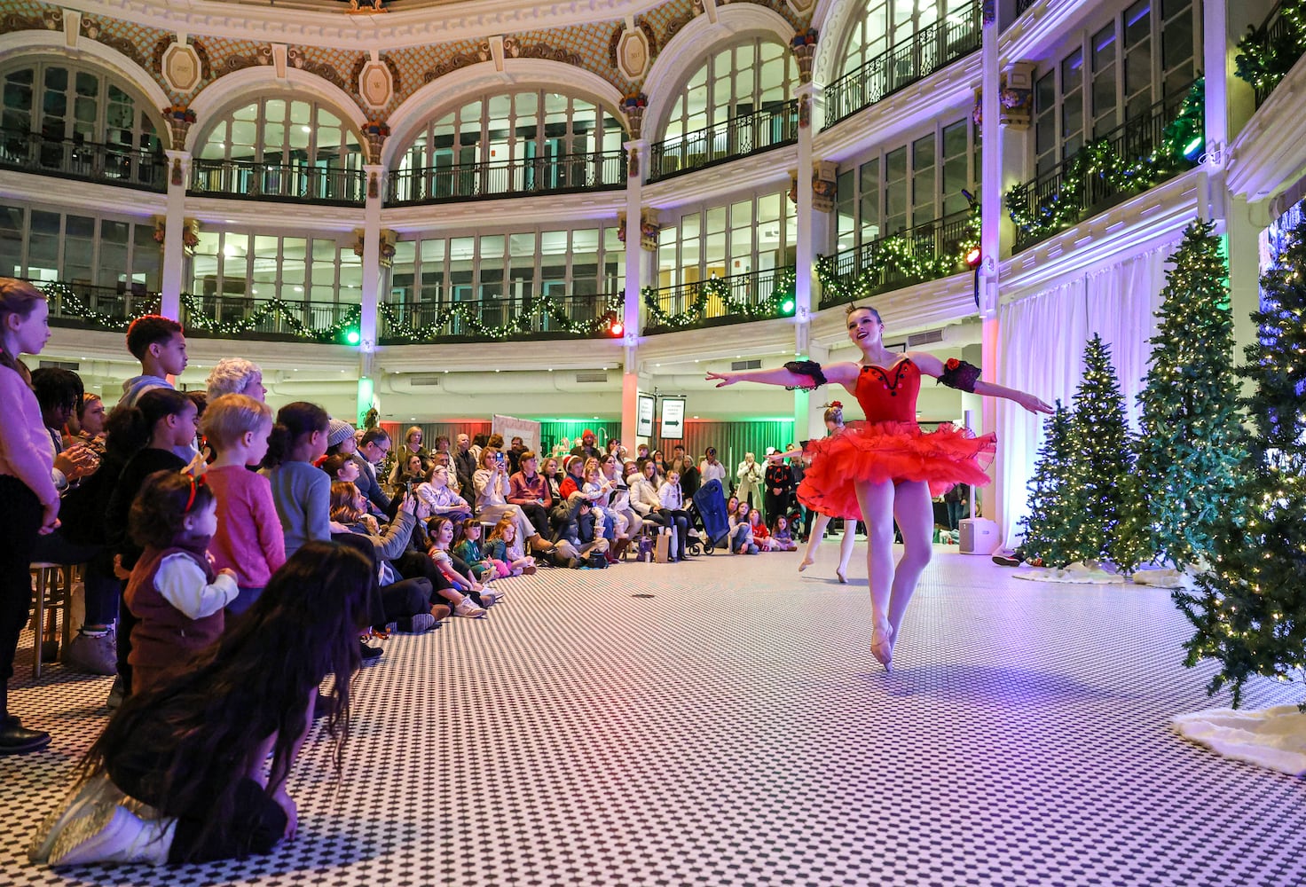 DDN 121125 Holly Days Dayton Arcade