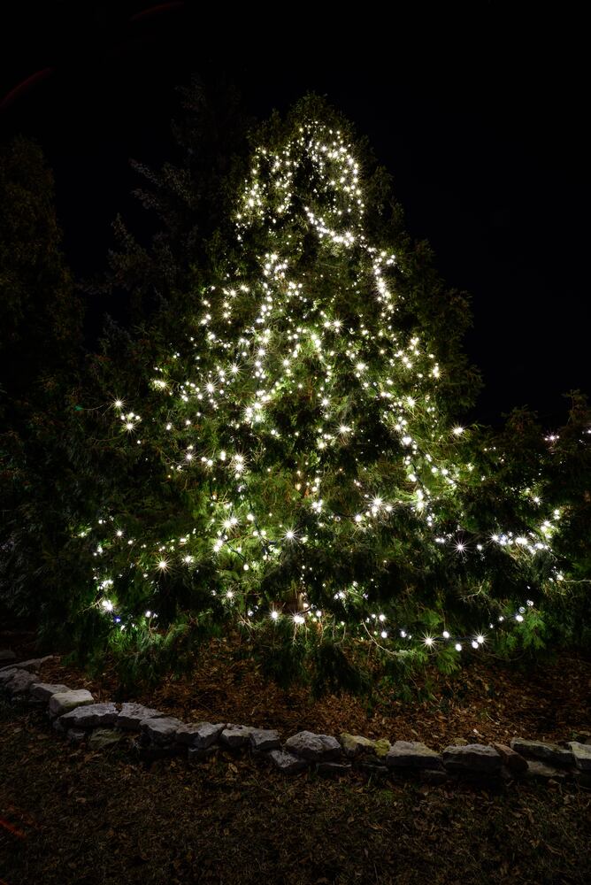 PHOTOS: Take a look at Columbus’ historic German Village all decked out for the holidays