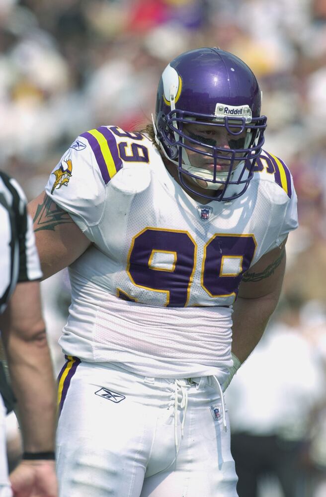 Chris Hovan, 2000