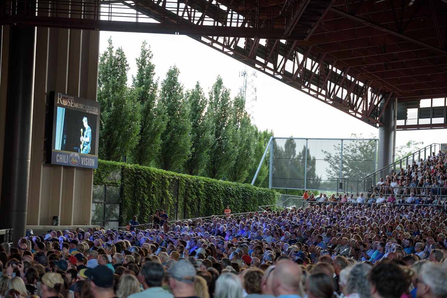 PHOTOS: Chicago live at Rose Music Center