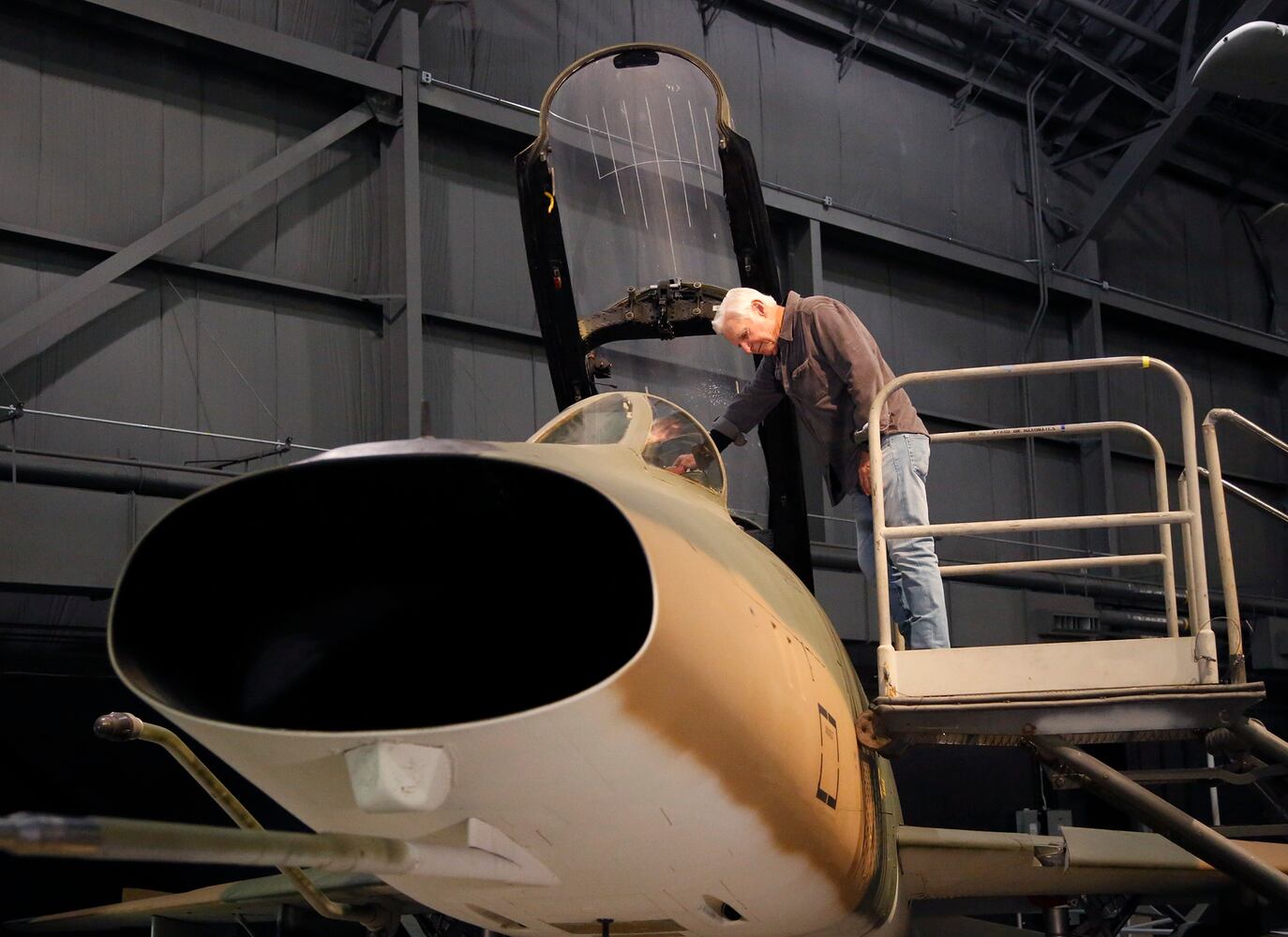 Aviation’s legendary Rutans visit Dayton