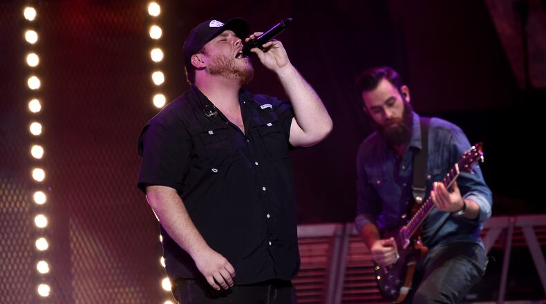 NEW YORK, NY - AUGUST 11: Luke Combs performs on stage prior to Jason Aldean at Madison Square Garden on August 11, 2018 in New York, New York. (Photo by Steven Ferdman/Getty Images)