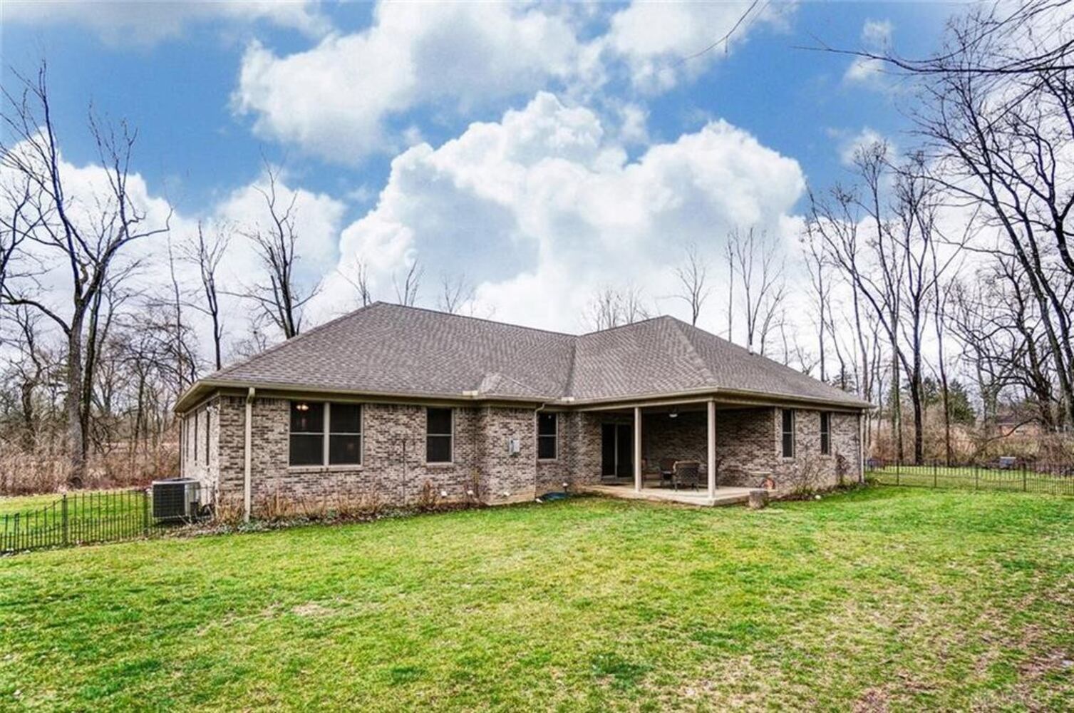 PHOTOS: Centerville-area home has 1.78 acres  nestled among trees