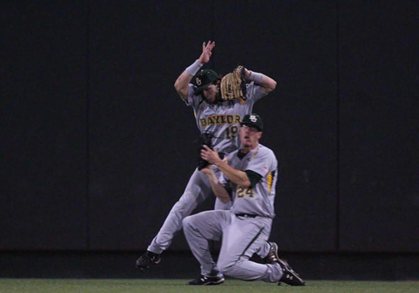 Texas 2, Baylor 1