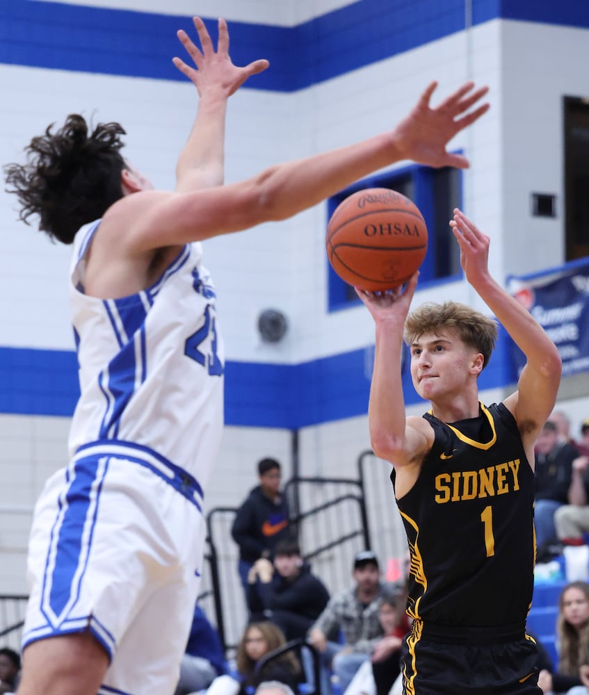 DDN 120425 Sidney Xenia