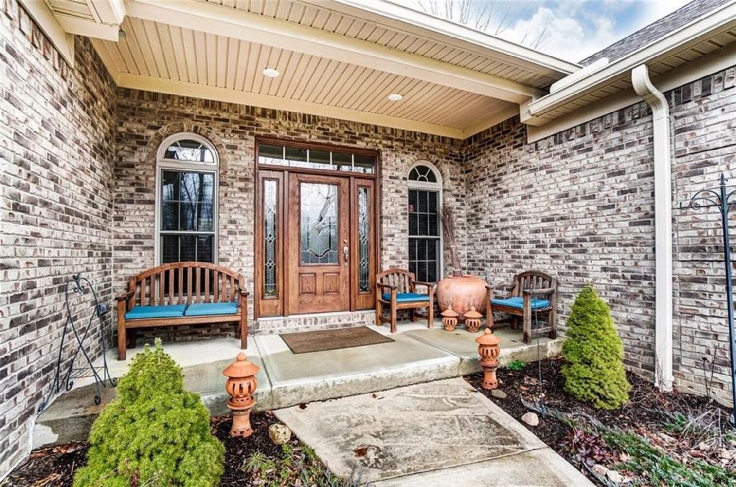 PHOTOS: Centerville-area home has 1.78 acres  nestled among trees