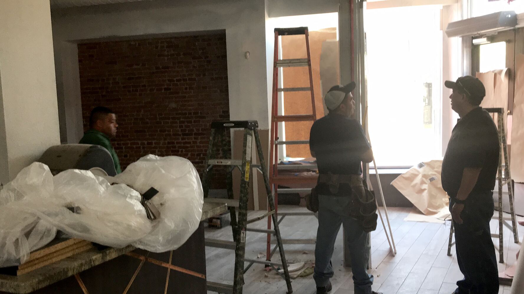 Restaurant owner: “We are doing these events to survive”