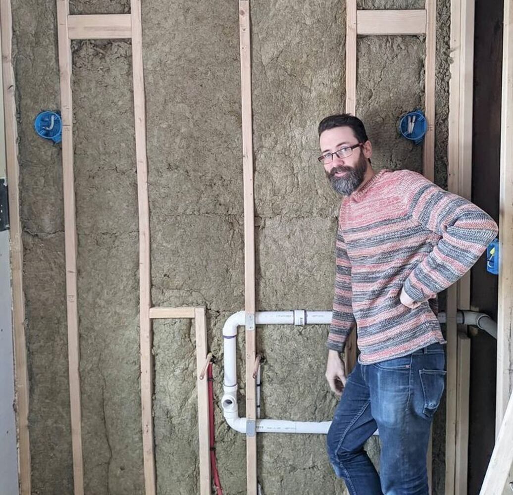 Laura and Brian Quinn have started a YouTube series called "Couple of Quinns" to document their journey as they renovate a 1905 Federal-style home in Dayton's Grafton Hill neighborhood.