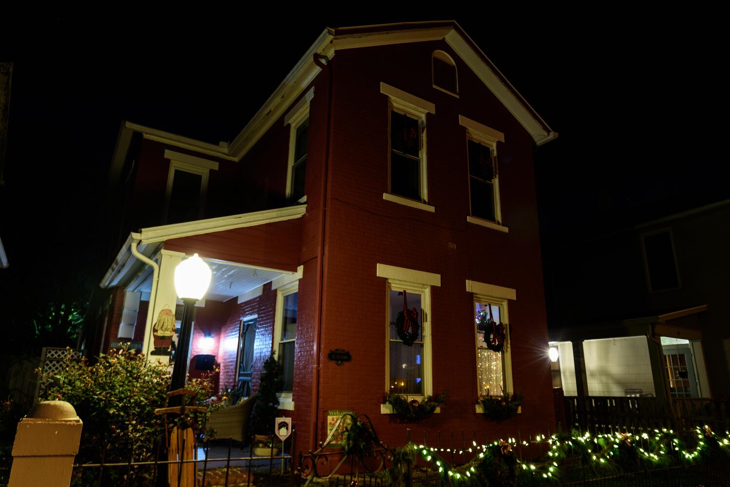 PHOTOS: Holiday on the Hill in the St. Anne's Hill Historic District
