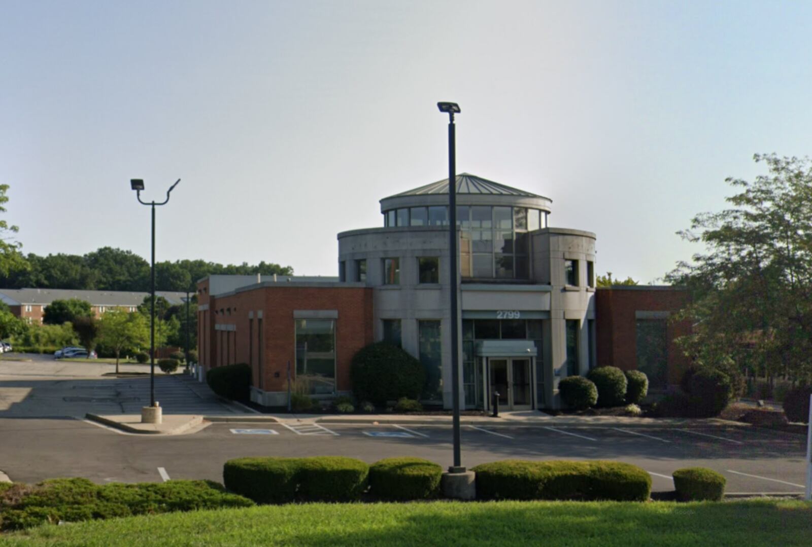 Bank of America aims to open in a former Verizon store at 2799 Miamisburg Centerville Road in Miami Twp. near Dayton Mall. SOURCE: Google
