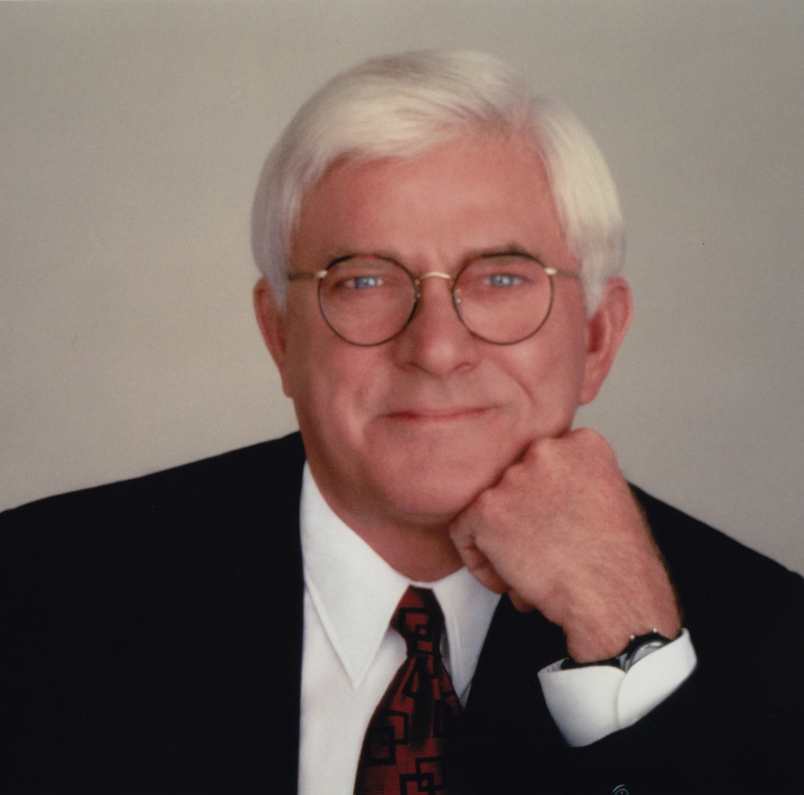 Phil Donahue, who changed the face of daytime television with a talk show that got its start in Dayton, will present the 2015 Richard C. Holbrooke award to Gloria Steinem. Contributed photo.