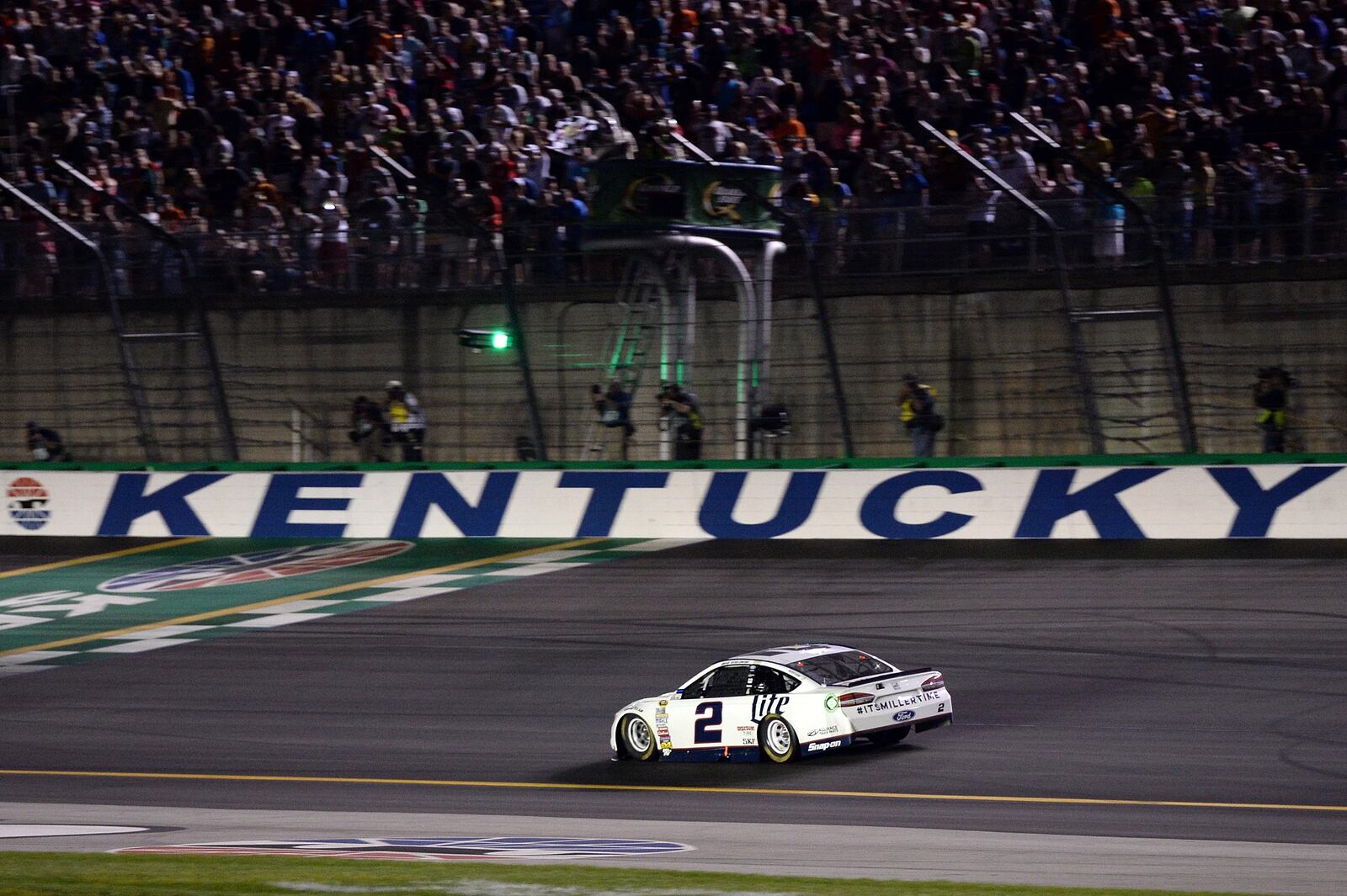 SPARTA, KY - JULY 09: Brad Keselowski, driver of the #2 Miller Lite Ford, races during the NASCAR Sprint Cup Series Quaker State 400 at Kentucky Speedway on July 9, 2016 in Sparta, Kentucky. (Photo by Blaine Ohigashi/Getty Images)