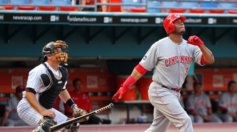 Ken Griffey Jr. and Marlins catcher Matt Treanor watch Griffey’s 600th career home run against Mark Henderson in the 1st inning. Photo by JOE RIMKUS JR. / MIAMI HERALD STAFF