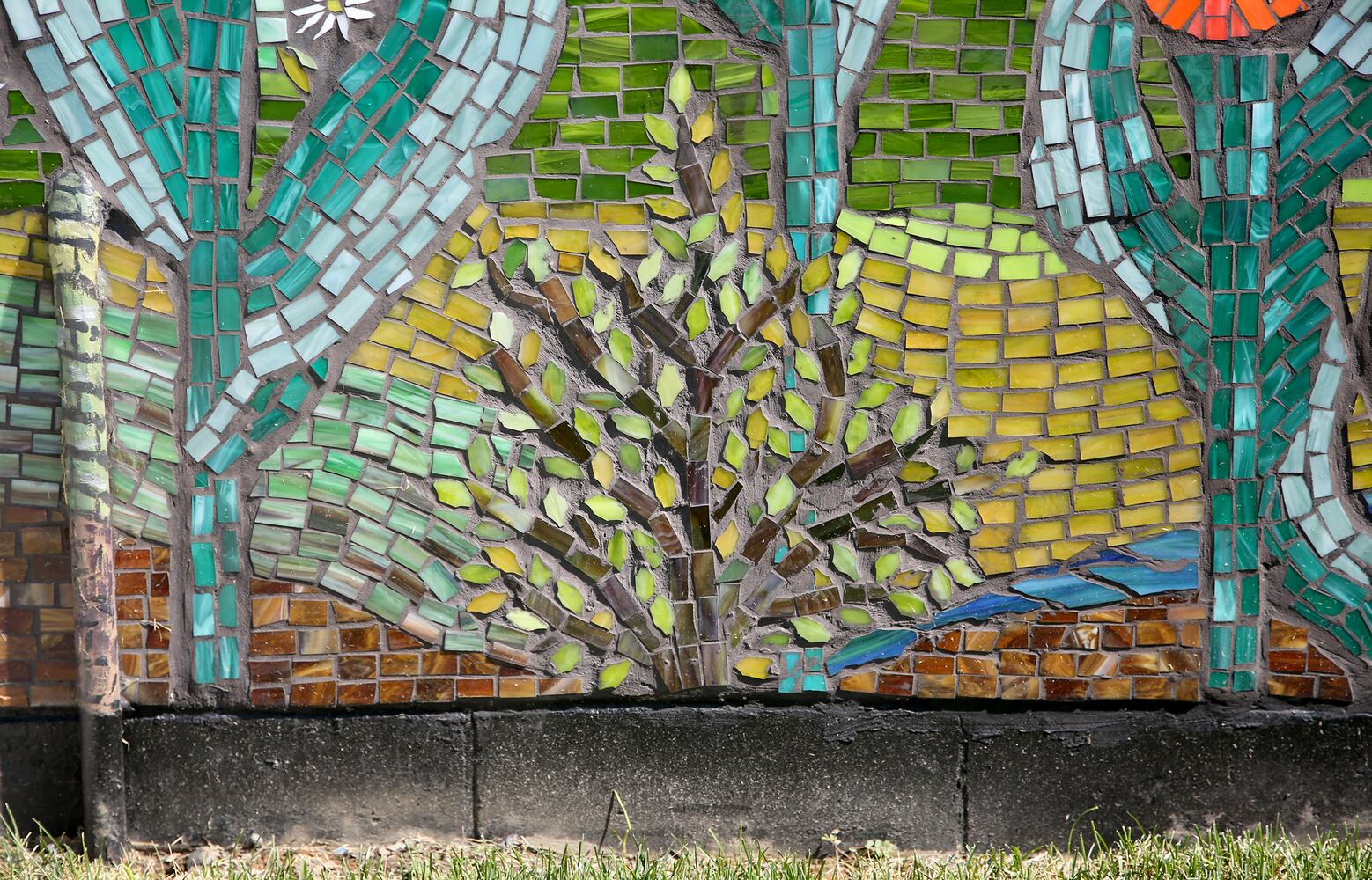 PHOTOS: Thousands of pieces of glass tell a story of living through the pandemic