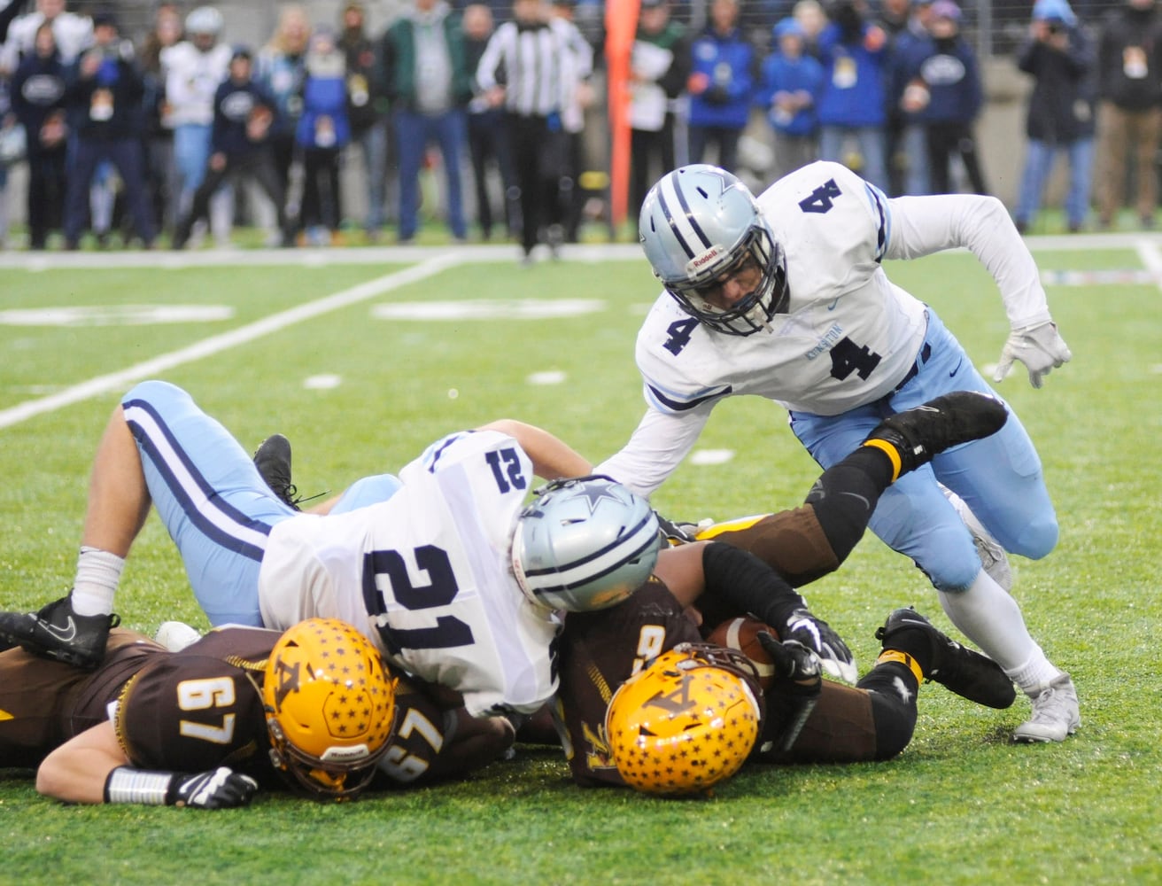 PHOTOS: Alter vs. Chagrin Falls Kenston, football state final