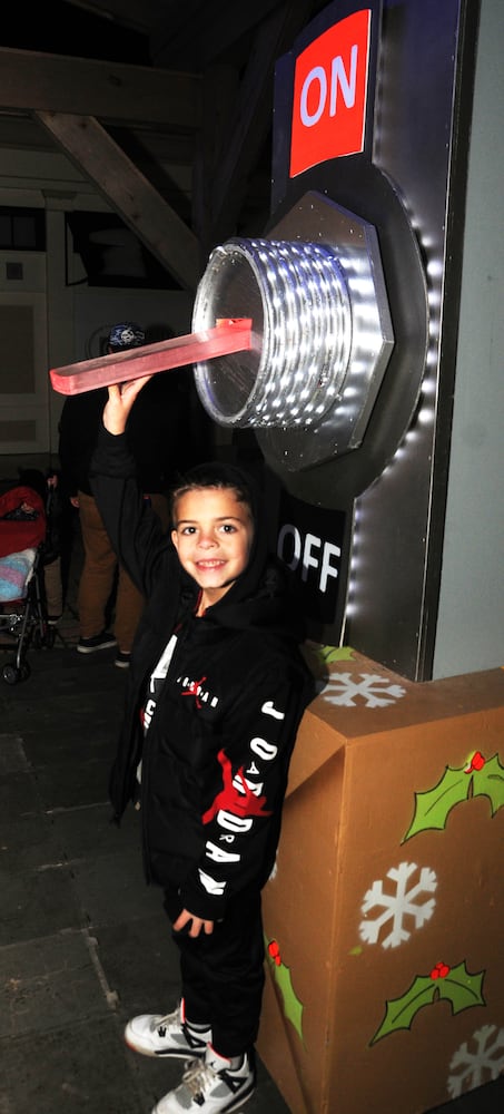 PHOTOS: Did we spot you at The Greene’s Christmas tree lighting?