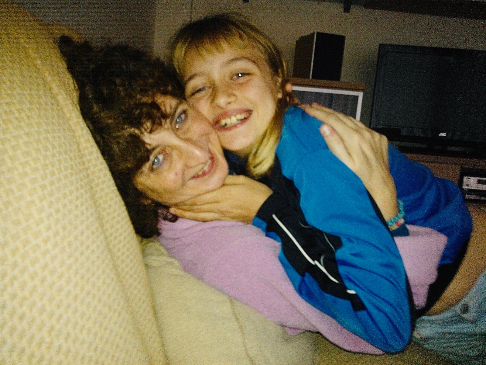 MOTHER and DAUGHTER: Miami guard Nuria Jurjo, when she was about nine, with her mom, Carmen, back home in Barcelona, Spain. “My mom was always so joyful, so happy,” said Nuria. CONTRIBUTED PHOTO