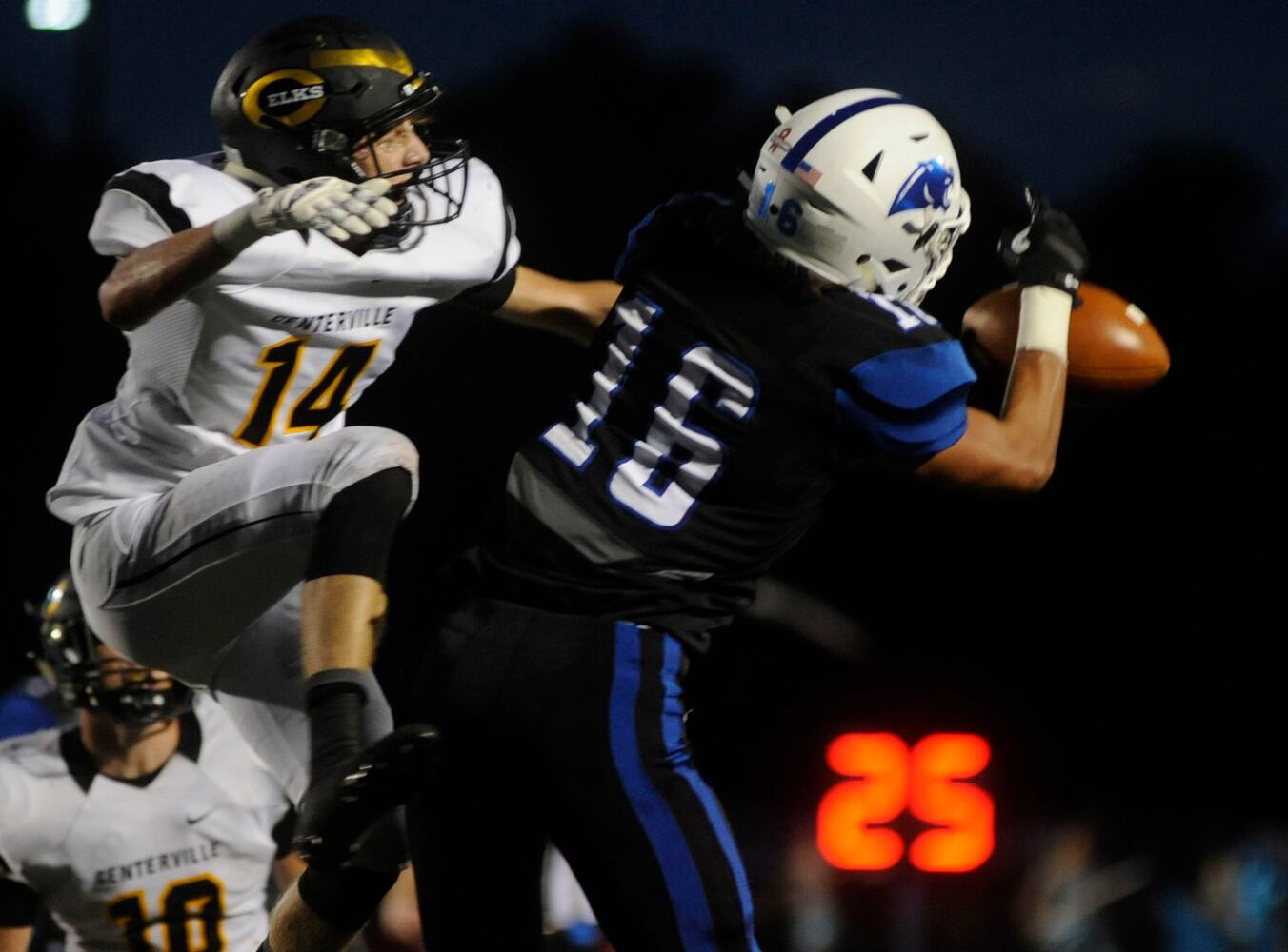Centerville 28, Springboro 21