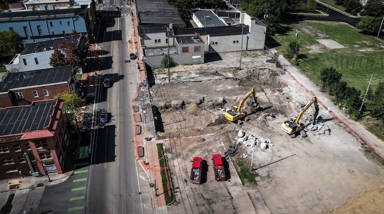Charles Simms Development proposes building 26 new townhouses at 1005 W. Third St., which until recently was home to the now-demolished Gem City Ice Cream Co. building. JIM NOELKER/STAFF
