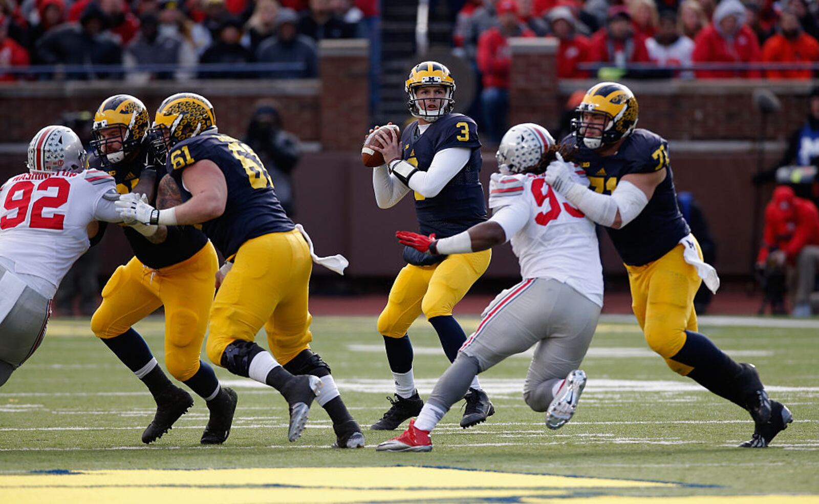 ANN ARBOR, MI - NOVEMBER 28: Quarterback Wilton Speight #3 of the Michigan Wolverines looks to pass against the Ohio State Buckeyes in the fourth quarter at Michigan Stadium on November 28, 2015 in Ann Arbor, Michigan. (Photo by Gregory Shamus/Getty Images)