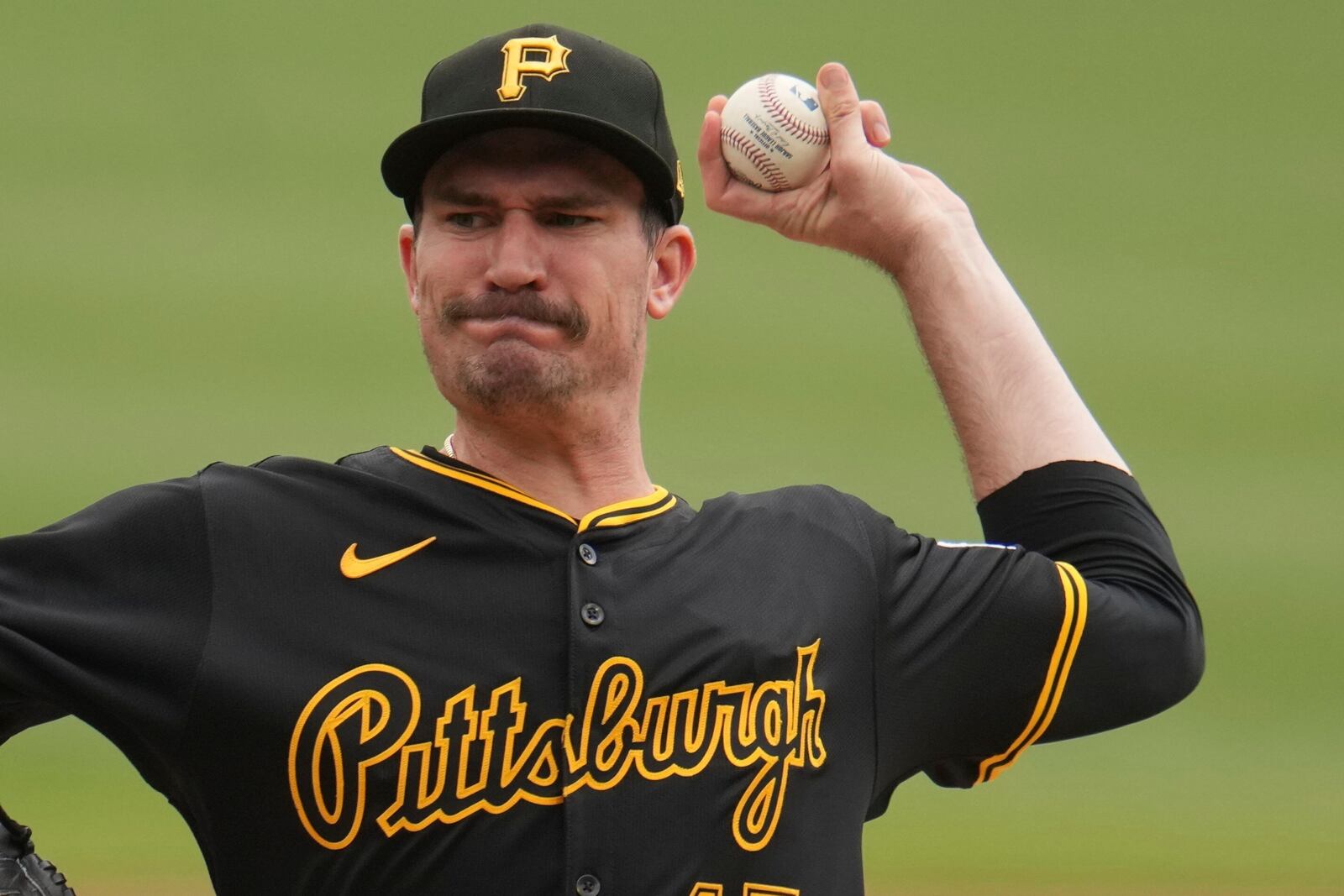 Pittsburgh Pirates pitcher Andrew Heaney delivers during the first inning of a baseball game against the Cincinnati Reds in Pittsburgh, Wednesday, May 21, 2025. (AP Photo/Gene J. Puskar)